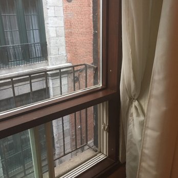 Auberge De La Place Royale - We bought the water view room...doesn't look like water to me - Hotels Near Me - Montreal, Quebec