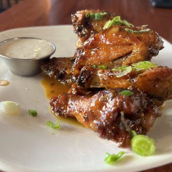 Napkins - Napkin Wings ($17) - New American Near Me - Napa, California Napkins - Napkin Wings ($17) - New American Near Me - Napa, California