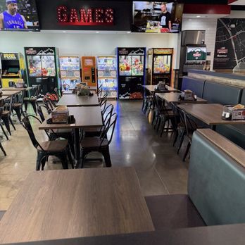 Mountain Mike's Pizza - Seating and arcade - Chicken Wings Near Me - Mansfield, Texas