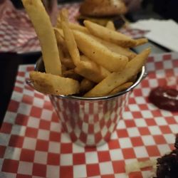 Woody's Pub & Patio