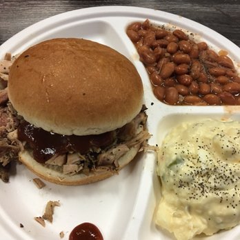 Big John's Texas BBQ - Pulled chicken sandwich with baked beans and potato salad - Barbeque Near Me - Page, Arizona