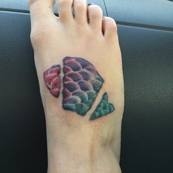 Subculturez - First day I got it. Line is missing from the top. Shotty work to say the least - Tattoo Near Me - Orange City, Florida