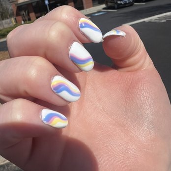 Lux Nails Cumming - Nail Salons Near Me - Cumming, Georgia