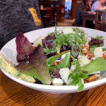 Ron Blacks Beer Hall - Harvest salad - Pubs Near Me - White Plains, New York
