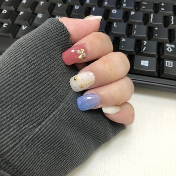 Eva's Nail Spa - Nail Salons Near Me - Brooklyn, New York