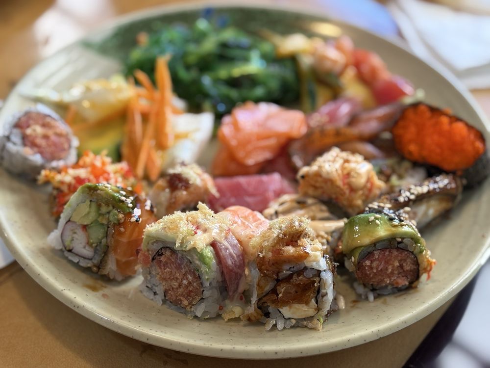 Food from Shinju Buffet
