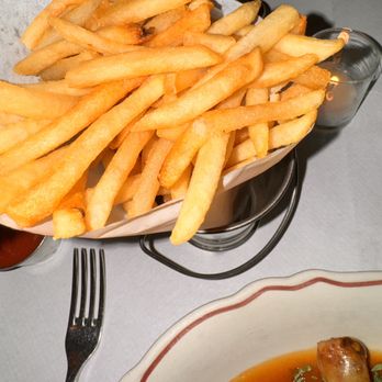 Le Diplomate - Fries - Brasseries Near Me - Washington, DC, District of Columbia