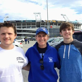 EverBank Stadium - Family and I before the Taxslayer Bowl at Everbank Field - Stadiums & Arenas Near Me - Jacksonville, Florida