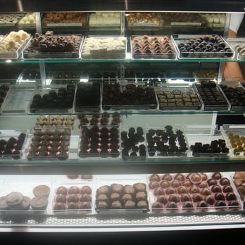 Chocolat - Chocolatiers & Shops Near Me - Galena, Illinois