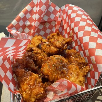 #CHIBOP - Fried chicken (honey garlic) - Korean Near Me - Burnaby, British Columbia #CHIBOP - Fried chicken (honey garlic) - Korean Near Me - Burnaby, British Columbia