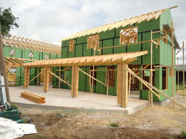 Slide of Hammerhead Framing