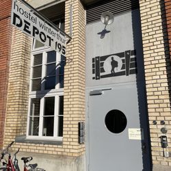Depot 195 - Main entrance.
