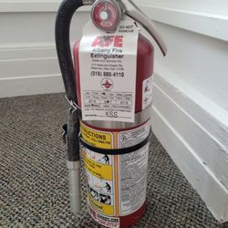 The Argus Hotel - Expired fire extinguisher