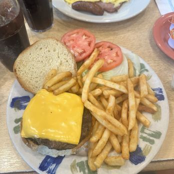 Orion Diner & Grill - Cheeseburger - Diners Near Me - New York, New York