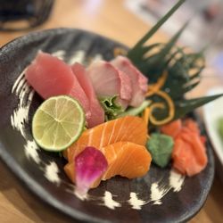 Yanagi Ramen - The sashimi was incredible!!