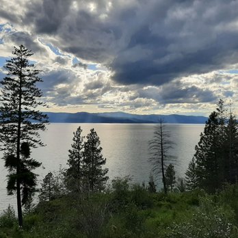Flathead Lake - Beautiful cloudy day - Lakes Near Me