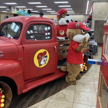 Buc-ee’s - Truck - Gas Stations Near Me - Ennis, Texas Buc-ee’s - Truck - Gas Stations Near Me - Ennis, Texas