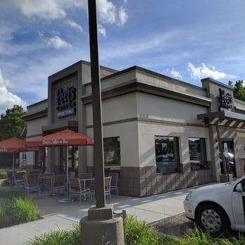 Peet's Coffee - Outside photo. - Coffee & Tea Near Me - Naperville, Illinois Peet's Coffee - Outside photo. - Coffee & Tea Near Me - Naperville, Illinois