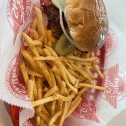 user provided Steak 'n Shake photo