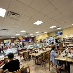 Santana's Plaza Café - Inside