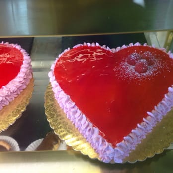 Rendez-Vous - It was Valentines Day. - Bakeries Near Me - Sarasota, Florida