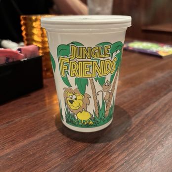 Erin Pub - Kids cup with lid - Pubs Near Me - Norwood, Pennsylvania