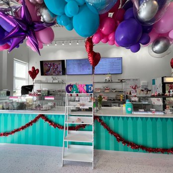 THE NAKED CUPCAKE - Updated May 2024 - 130 Photos & 68 Reviews - 14009