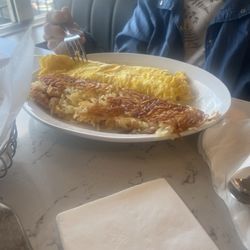 The Limerick Diner - Huge omelet and hash browns