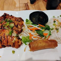 KÒI - Chicken combo with vermicelli $18 (also comes with a vegetable soup).