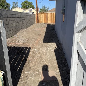 Growscapes - Before - Landscaping Near Me