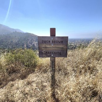 Owen Brown Gravesite - Hiking Near Me - Altadena, California Owen Brown Gravesite - Hiking Near Me - Altadena, California
