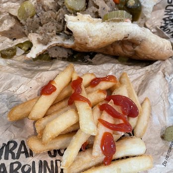 Buona - Vegetarian beef sandwich with Giardiniera - Sandwiches Near Me - Algonquin, Illinois Buona - Vegetarian beef sandwich with Giardiniera - Sandwiches Near Me - Algonquin, Illinois