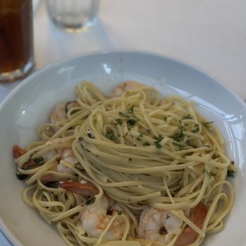 MA'S Italian Kitchen - SHRIMP SCAMPI IG: @ammysalamii - Italian Near Me - Burbank, California
