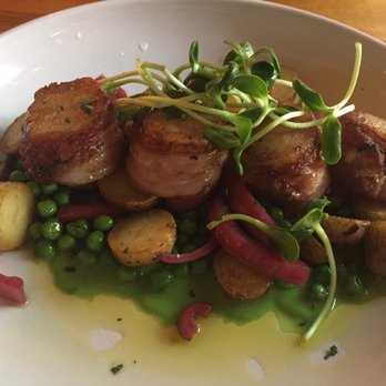 Basi Italia - Scallops and crispy fingerlings. - Italian Near Me - Columbus, Ohio Basi Italia - Scallops and crispy fingerlings. - Italian Near Me - Columbus, Ohio