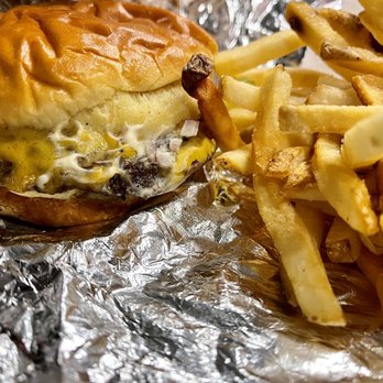 Small Cheval- Old Town - Cheeseburger - Burgers Near Me - Chicago, Illinois Small Cheval- Old Town - Cheeseburger - Burgers Near Me - Chicago, Illinois