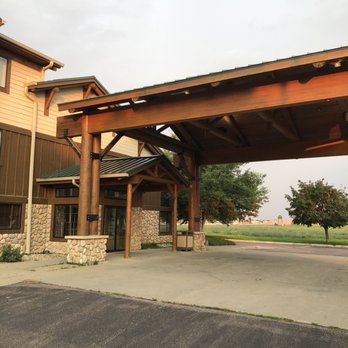 Kelly Inn & Suites Mitchell - Front door - Hotels Near Me - Mitchell, South Dakota Kelly Inn & Suites Mitchell - Front door - Hotels Near Me - Mitchell, South Dakota