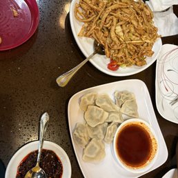 Handmade Noodles with Black Bean Sauce 炸酱面 Handmade Noodles with Black Bean Sauce 炸酱面