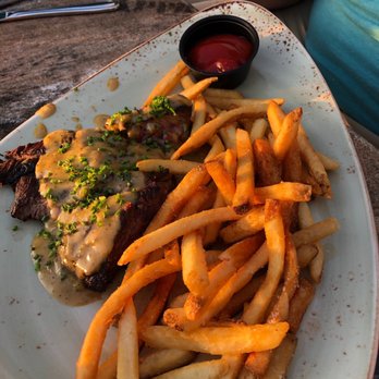 Tavern & Table - Steak frites - New American Near Me - Mt. Pleasant, South Carolina Tavern & Table - Steak frites - New American Near Me - Mt. Pleasant, South Carolina