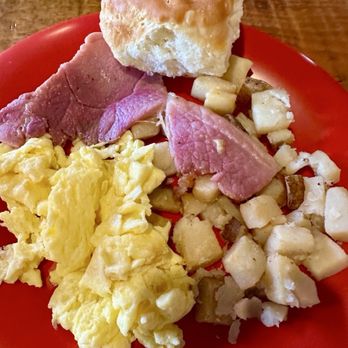 Bella's Breakfast & Lunch - One egg scrambled, country ham, home fries and a biscuit - Breakfast & Brunch Near Me - Banner Elk, North Carolina
