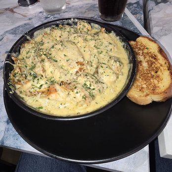 The Vibe - Chicken Alfredo - Venues & Event Spaces Near Me - Milwaukee, Wisconsin The Vibe - Chicken Alfredo - Venues & Event Spaces Near Me - Milwaukee, Wisconsin