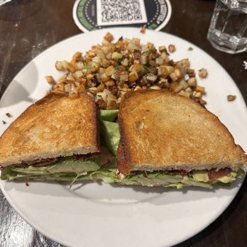 Blu Jam Café - BLT - New American Near Me - Los Angeles, California