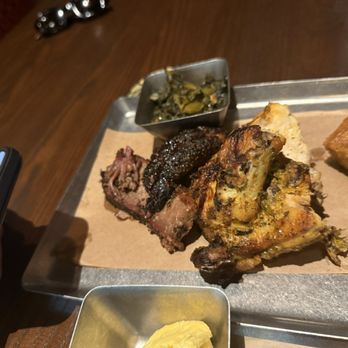 The Oak & Star Tavern - Brisket & Chicken - Barbeque Near Me - Orlando, Florida The Oak & Star Tavern - Brisket & Chicken - Barbeque Near Me - Orlando, Florida