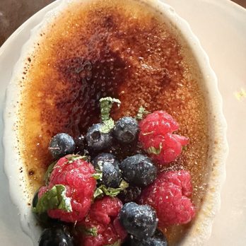 Brine Seafood and Raw Bar - Vanilla Bean Crème Brûlée - Seafood Near Me - Sarasota, Florida