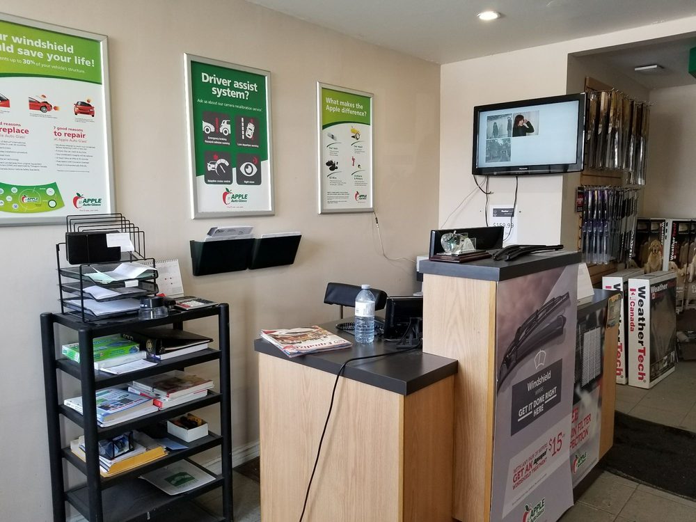 APPLE AUTO GLASS Updated September 2024 15 Reviews 121 Laird Dr