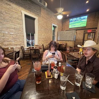 Mozie’s - Drinks and back tables - American Near Me - New Braunfels, Texas Mozie’s - Drinks and back tables - American Near Me - New Braunfels, Texas