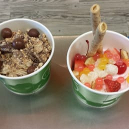 LOTS of yummy toppings!