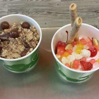 Peachwave - LOTS of yummy toppings! - Ice Cream & Frozen Yogurt Near Me - Bettendorf, Iowa