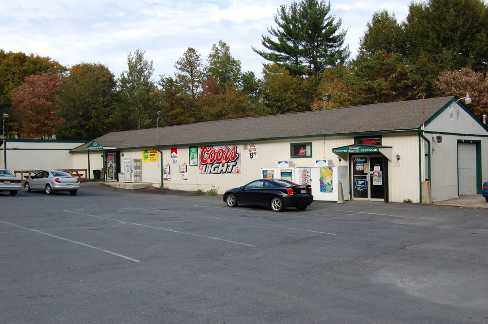 COUNTRY SQUIRE BEVERAGE Updated September 2024 Winona Falls Rd