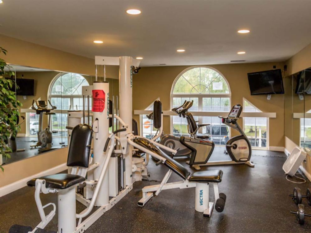 BEXLEY VILLAGE APARTMENTS Updated August 2024 15 Reviews 700