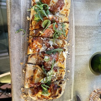 Veranda Restaurant - Pear and Pear & Prosciutto Flatbread - American Near Me - San Diego, California Veranda Restaurant - Pear and Pear & Prosciutto Flatbread - American Near Me - San Diego, California